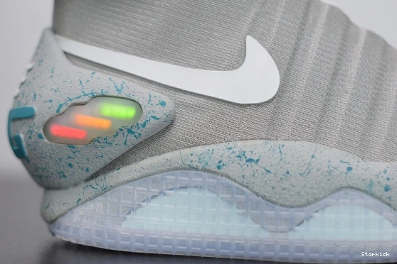 NIKE MAG 1218